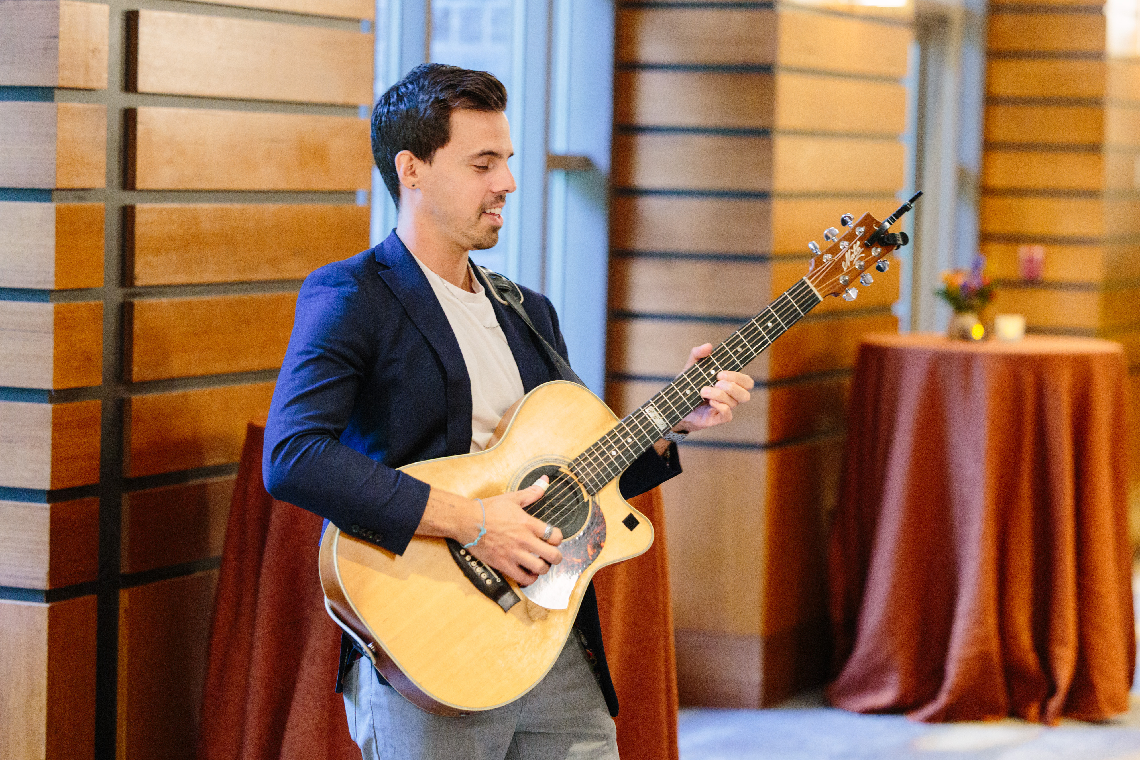Corporate event guitarist at the Four Seasons Vancouver